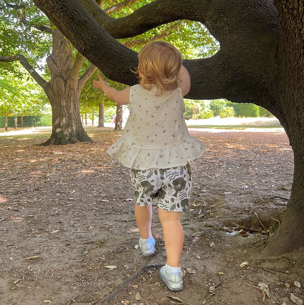 oak linen shorts